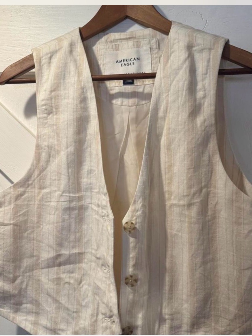 American Eagle Cream and Tan Button-Front Vest Women Large